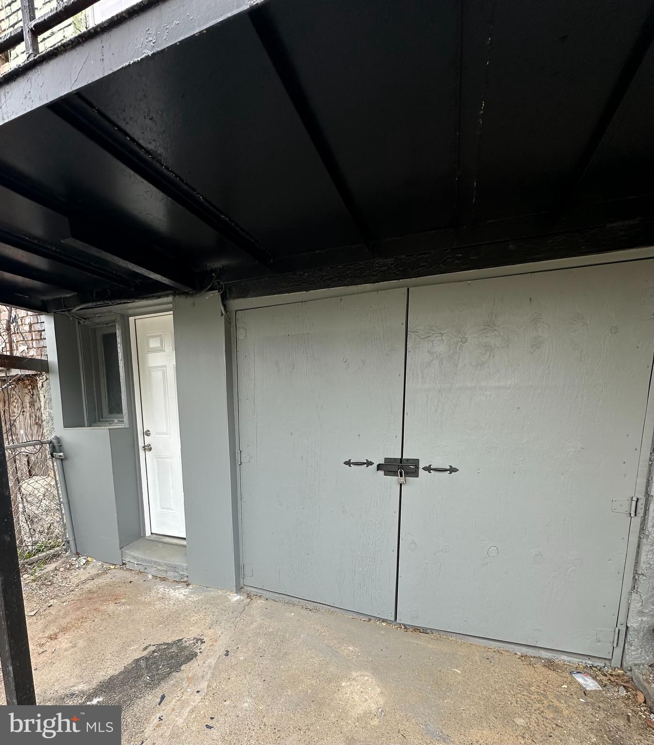 SAINT JOSEPHS - Residential Lease