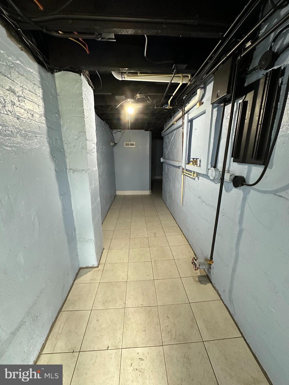 SAINT JOSEPHS - Residential Lease