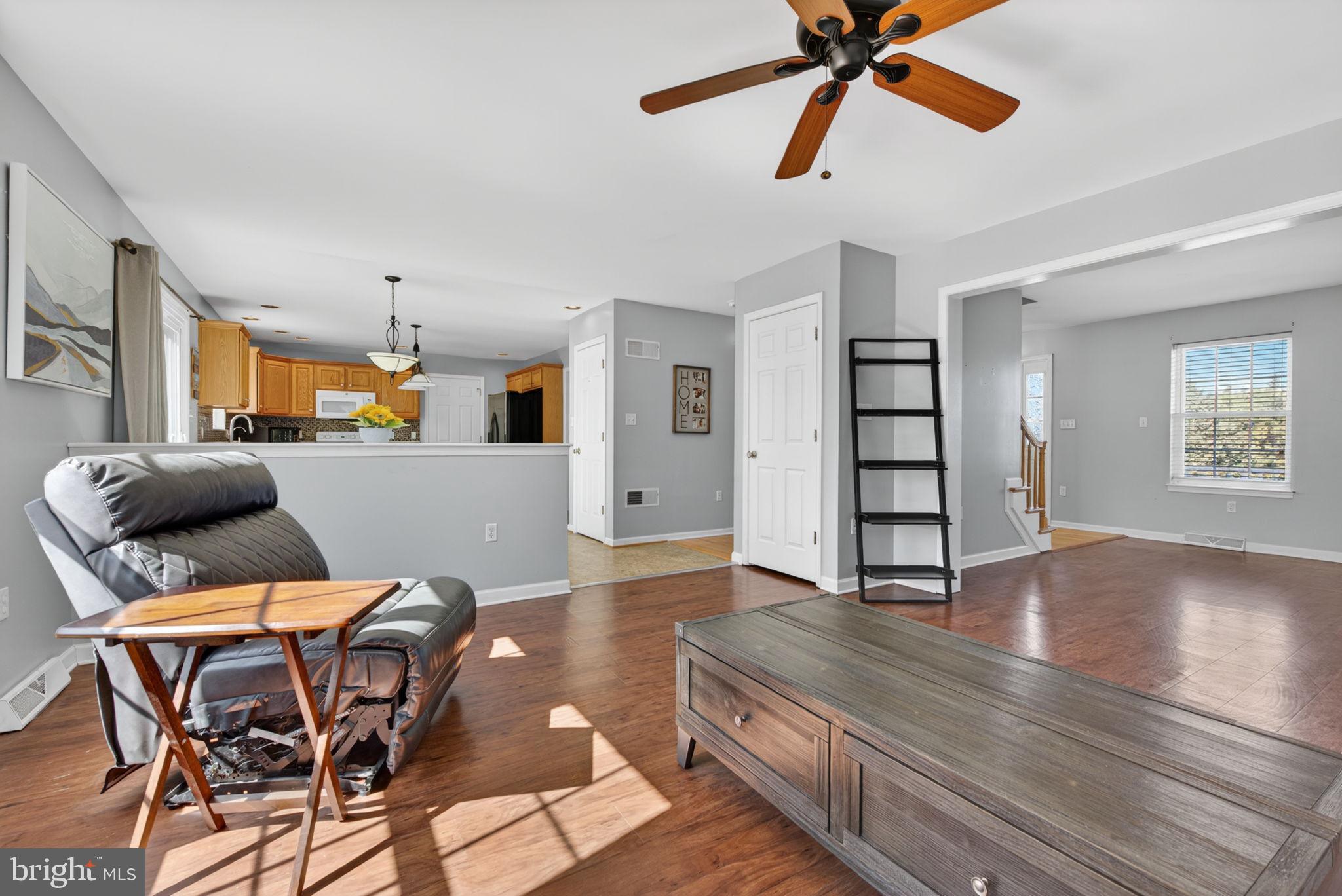 KENDALE HEIGHTS - Residential