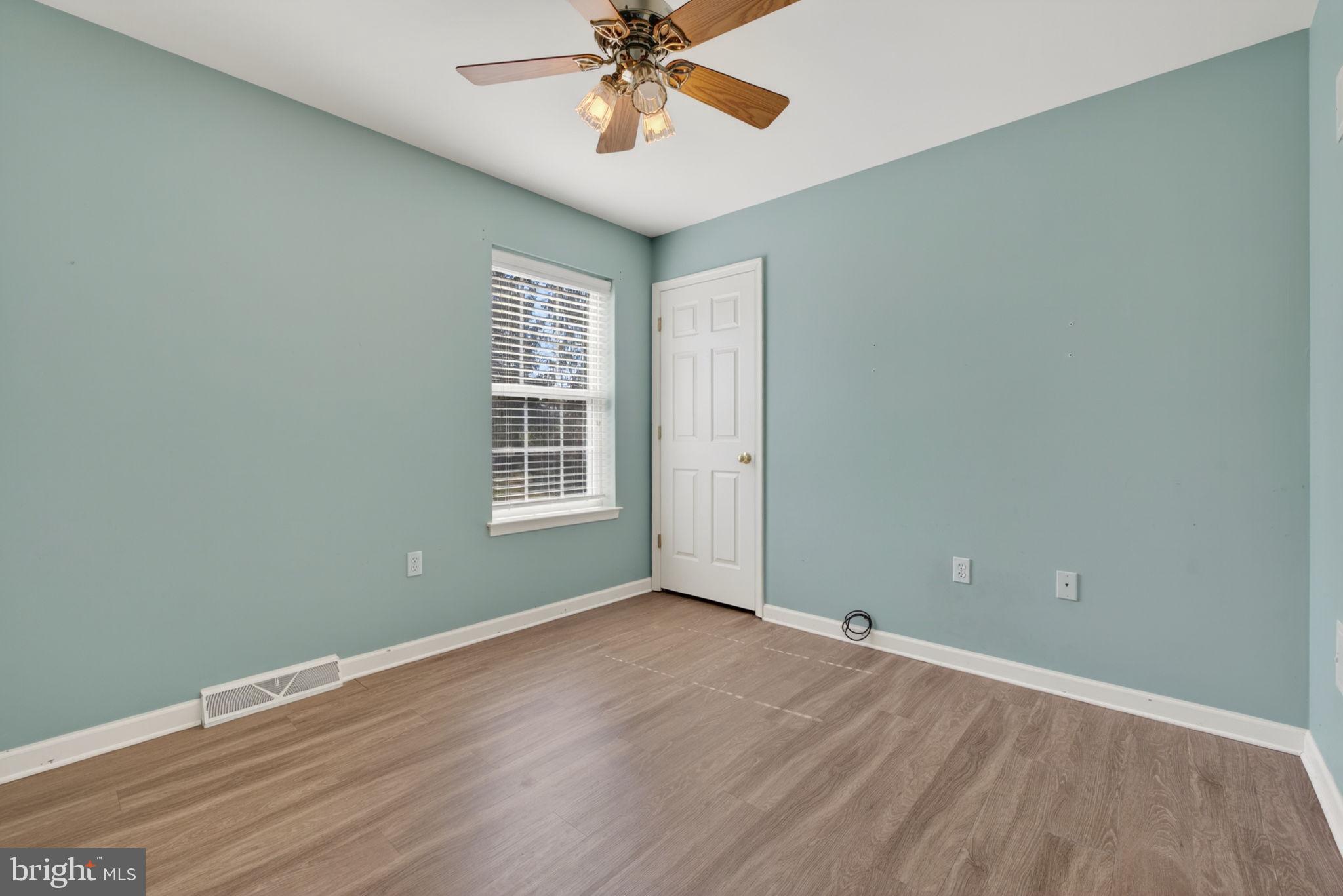 KENDALE HEIGHTS - Residential