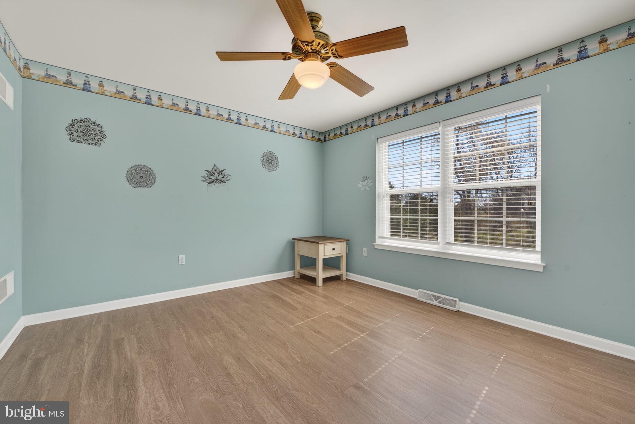 KENDALE HEIGHTS - Residential