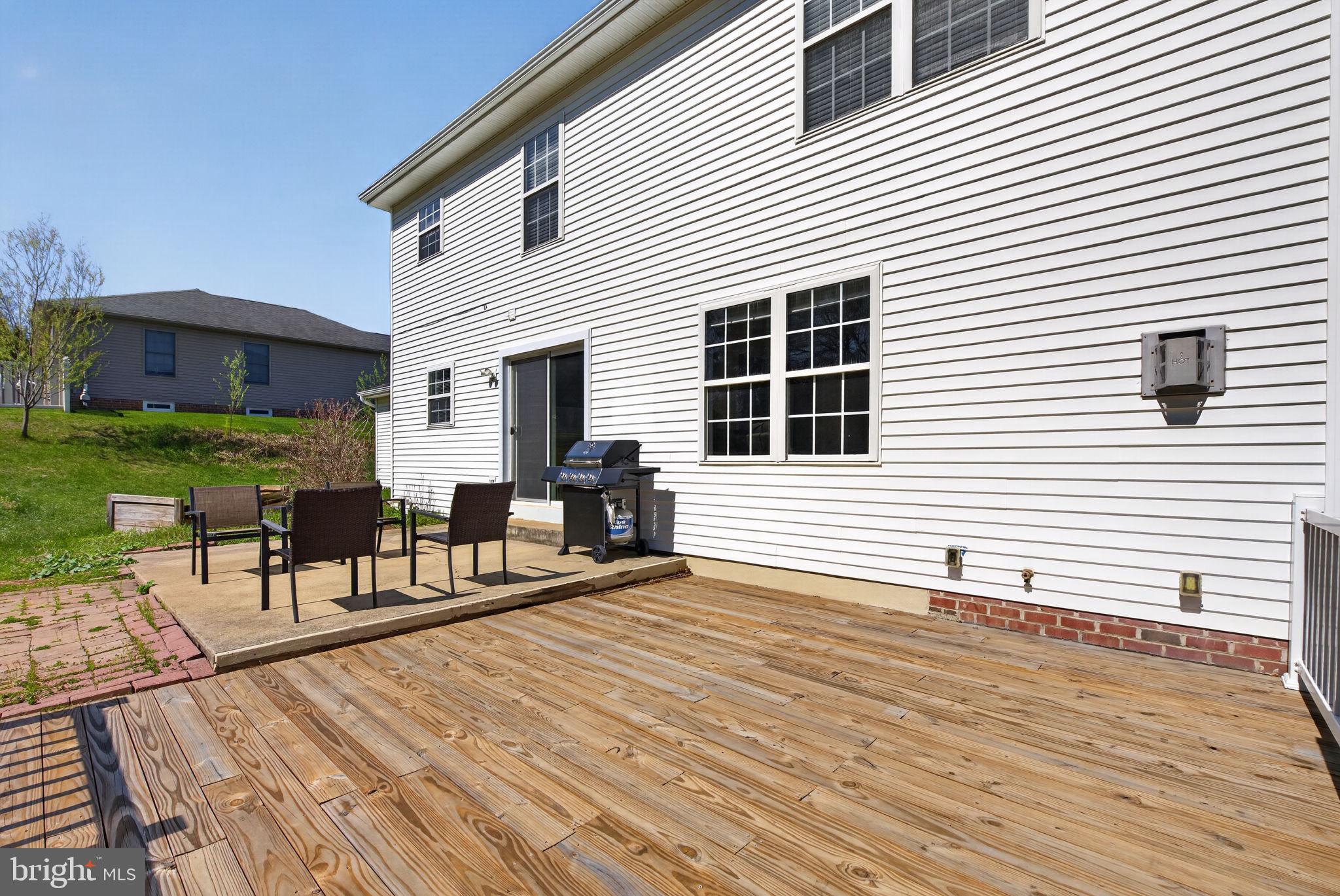 KENDALE HEIGHTS - Residential