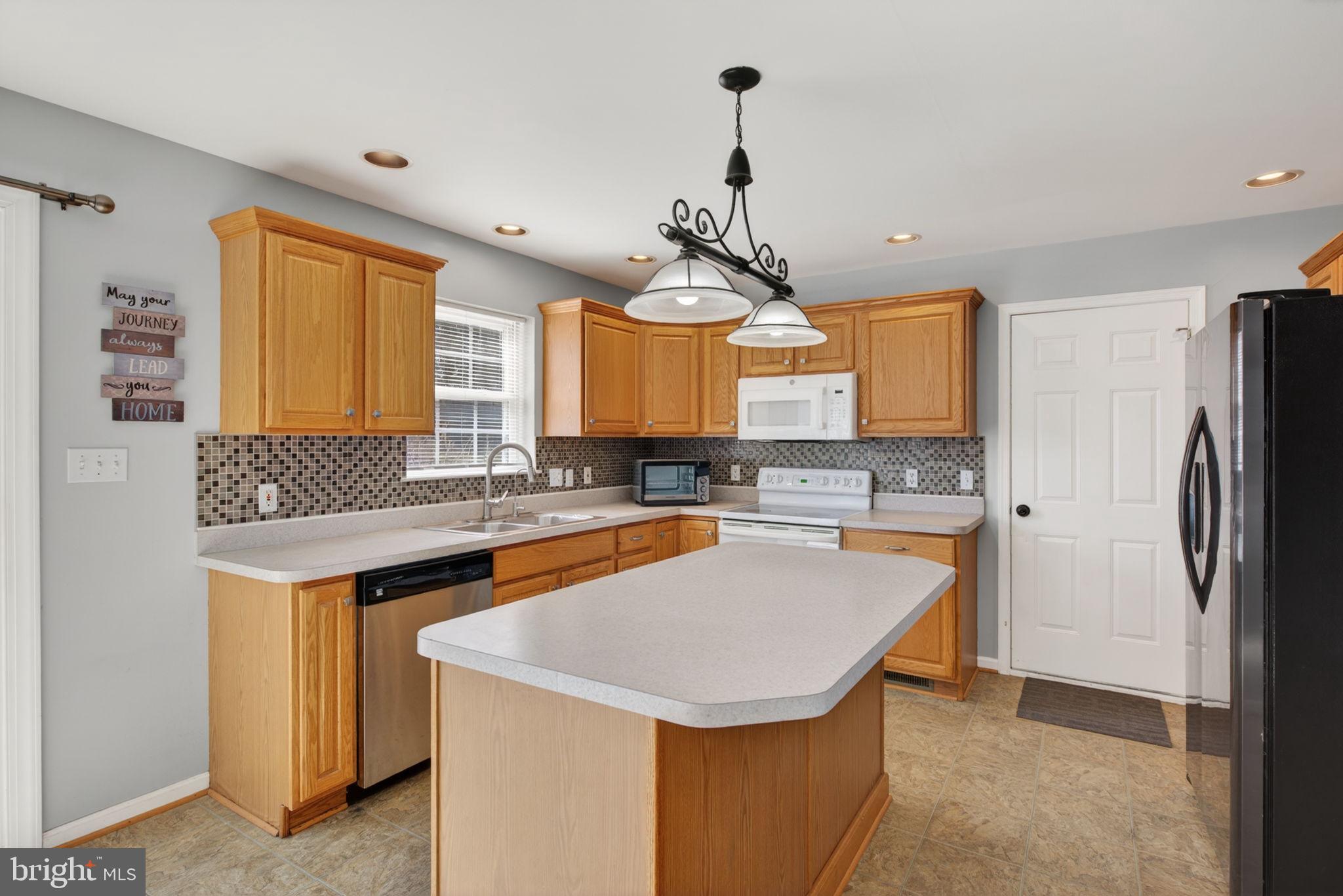 KENDALE HEIGHTS - Residential