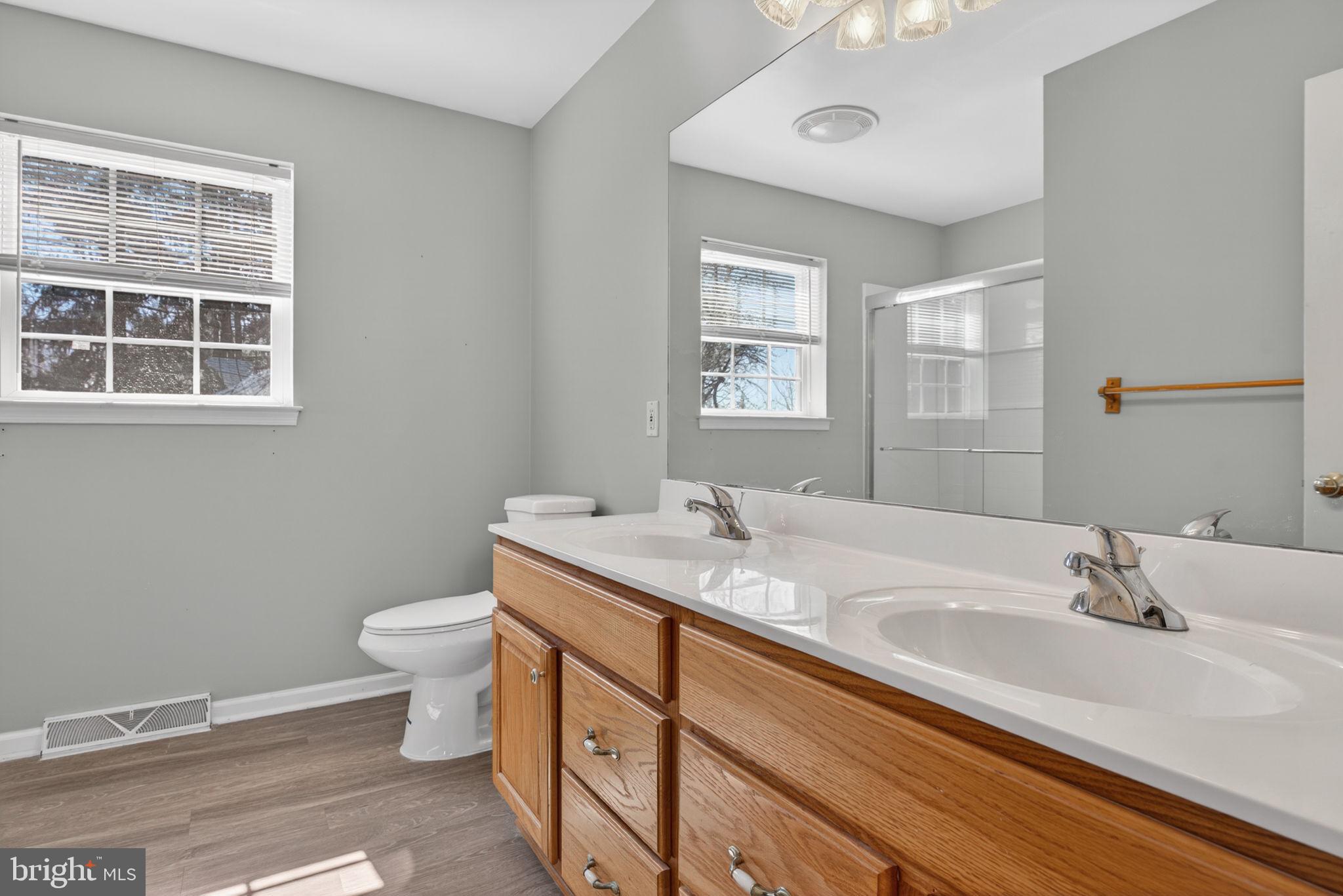 KENDALE HEIGHTS - Residential