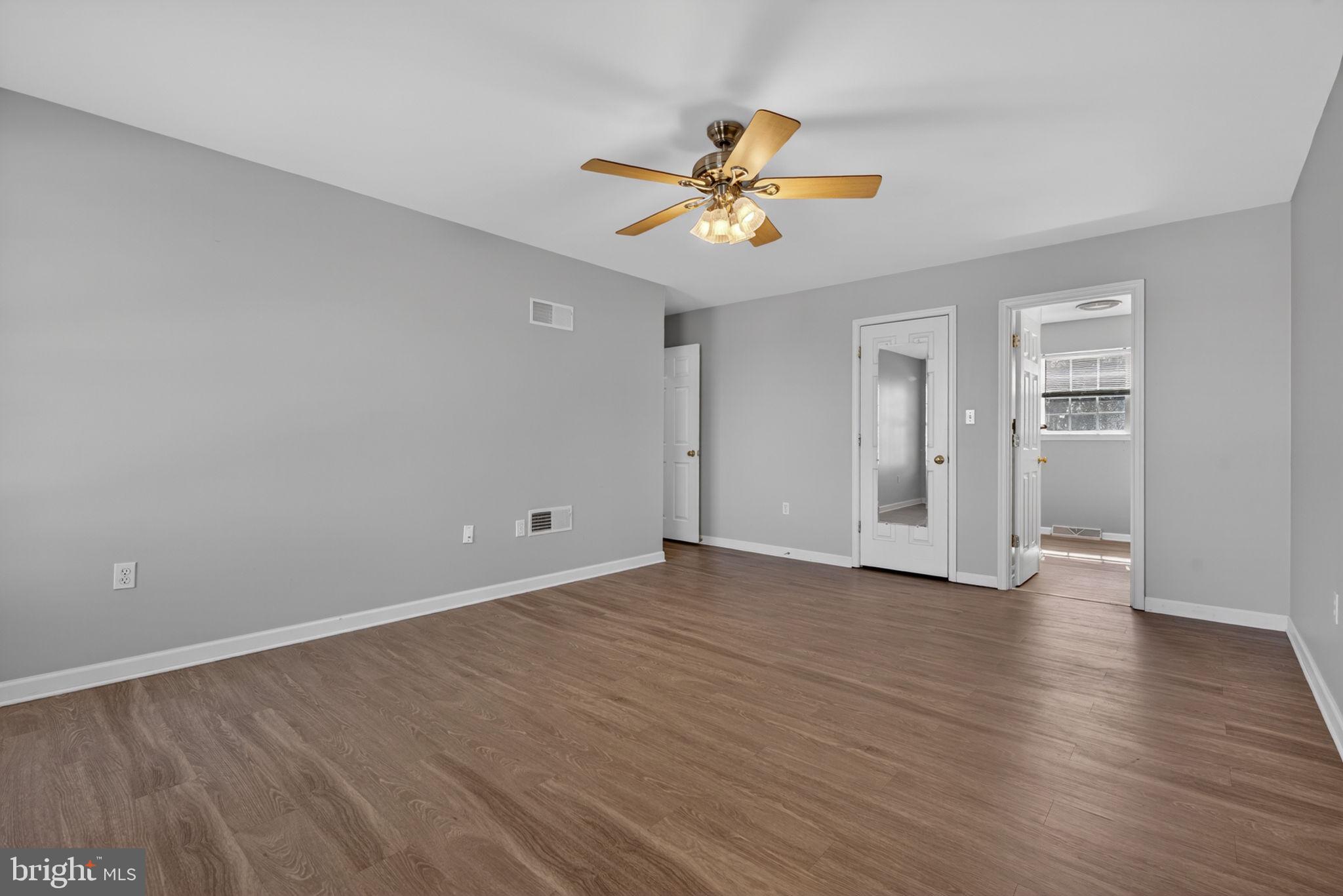 KENDALE HEIGHTS - Residential