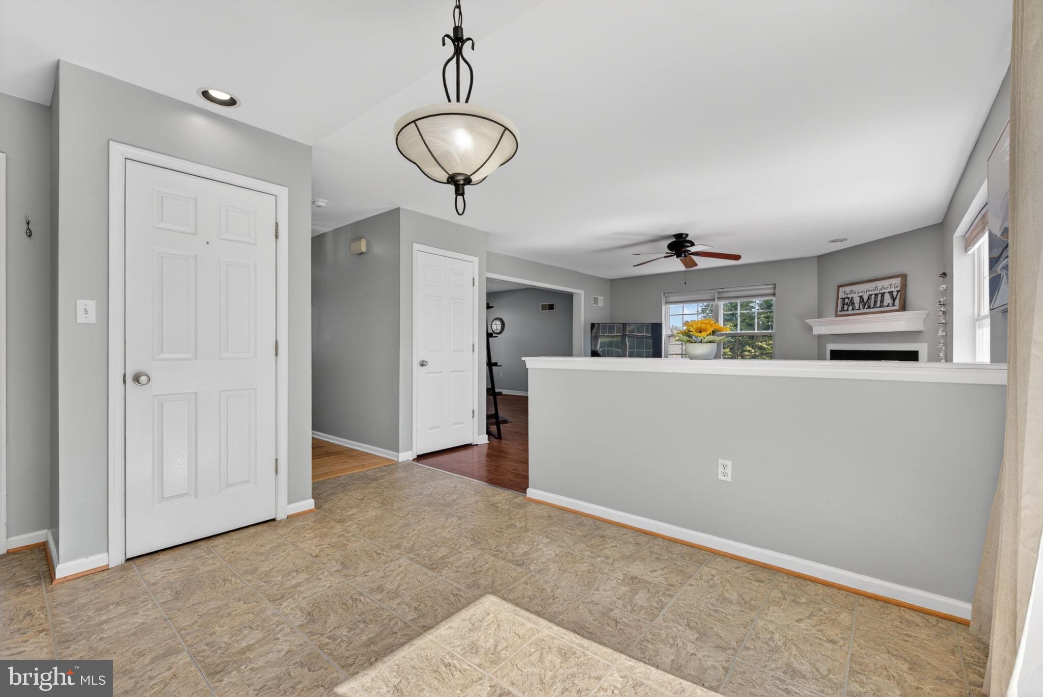 KENDALE HEIGHTS - Residential