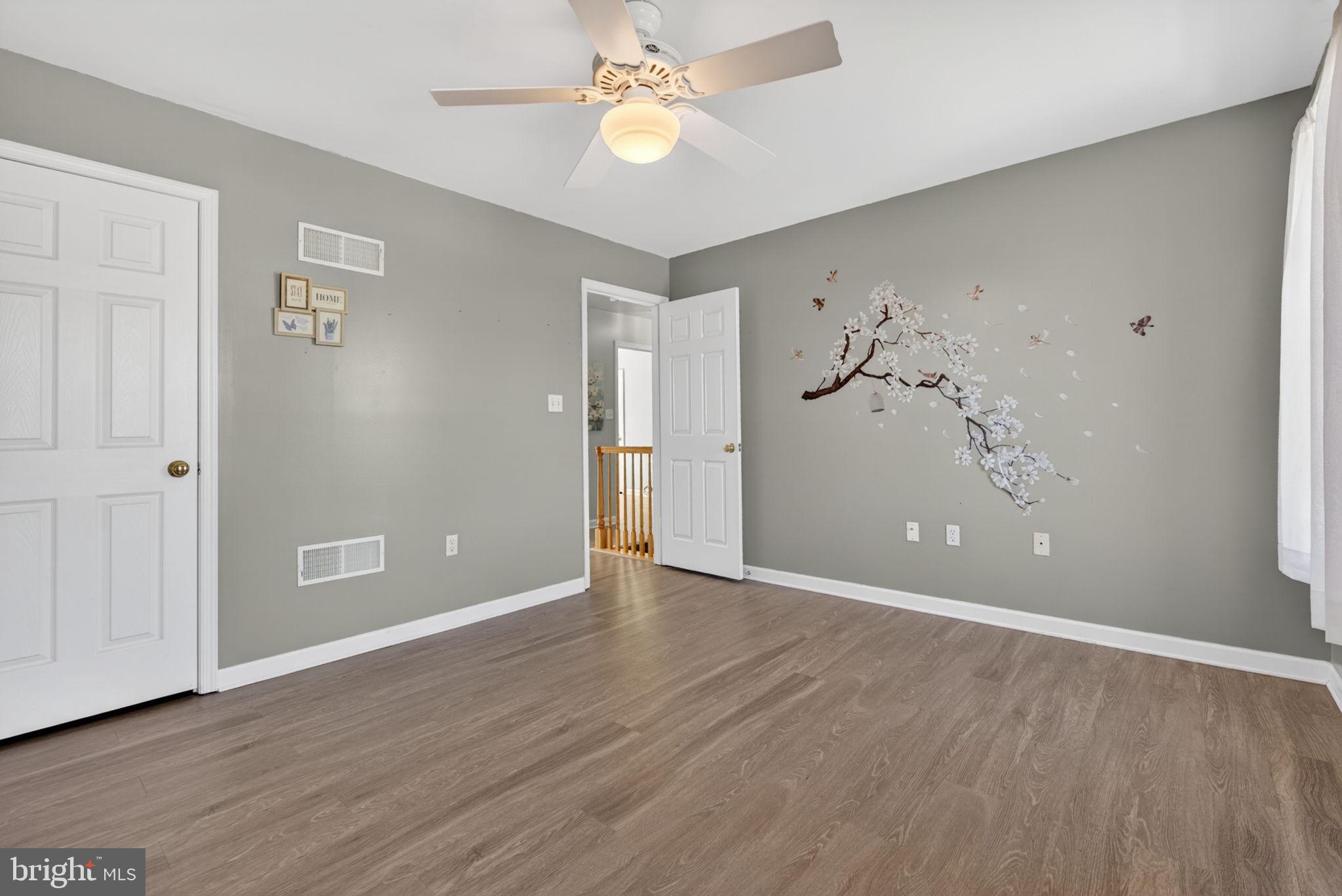 KENDALE HEIGHTS - Residential