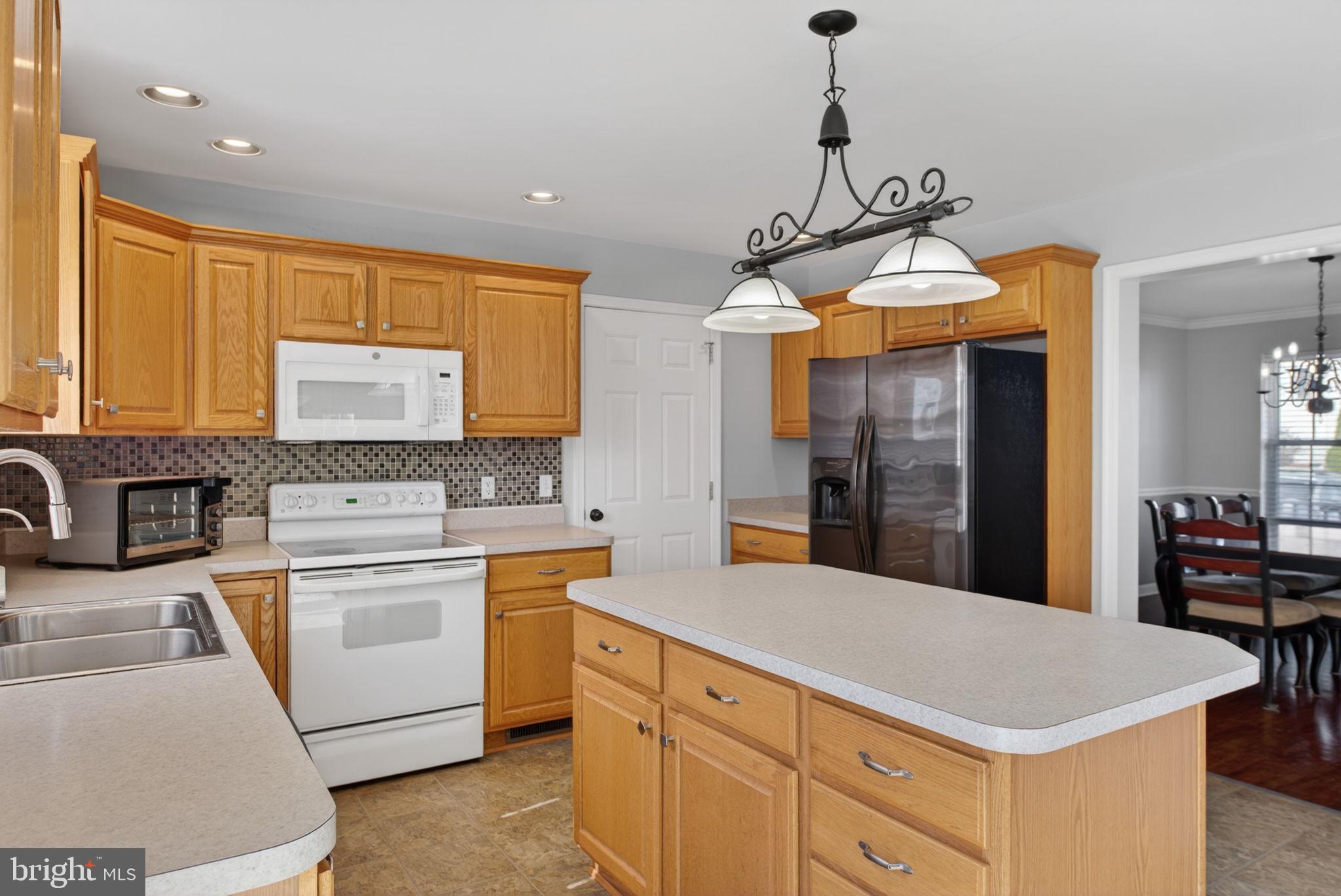 KENDALE HEIGHTS - Residential