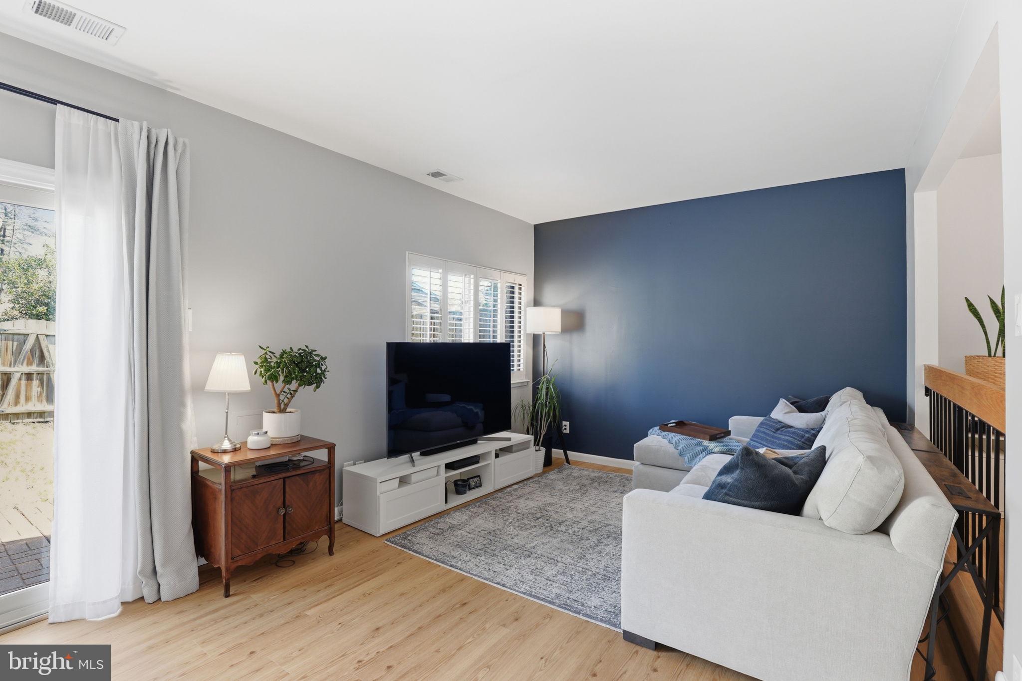 GLEN ORA - Residential