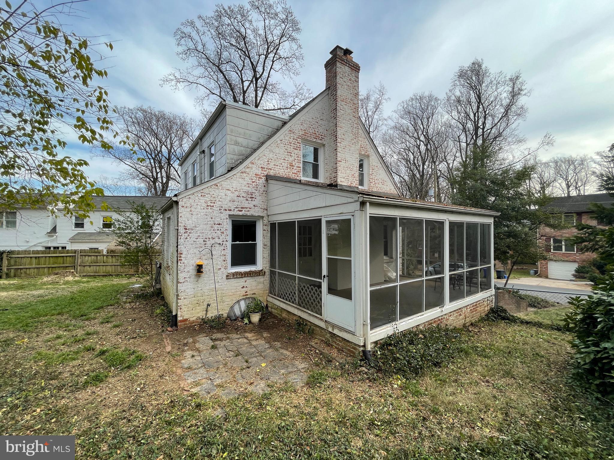 MAPLEWOOD - Residential Lease