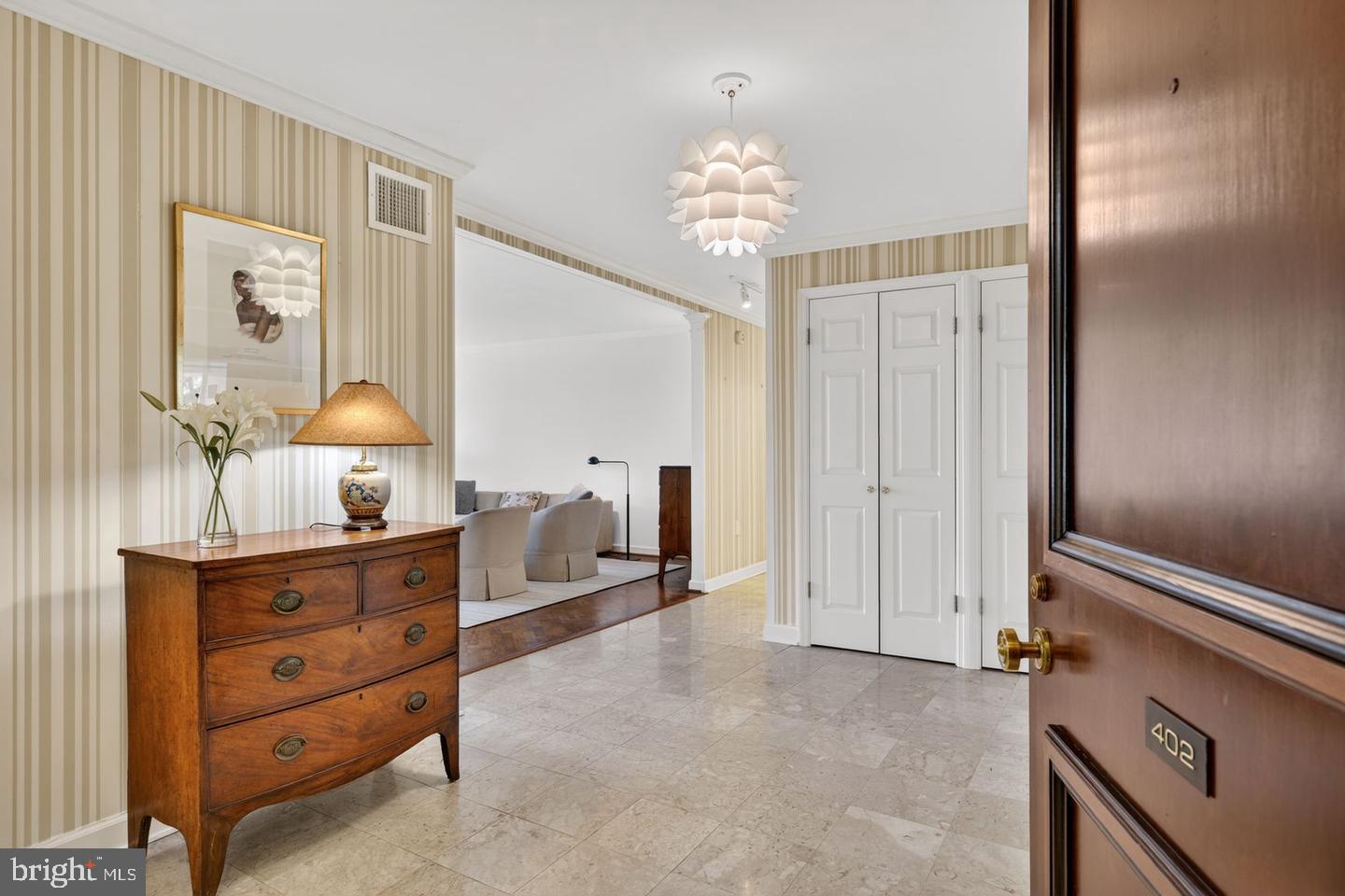 4200 MASSACHUSETTS AVENUE NW 402