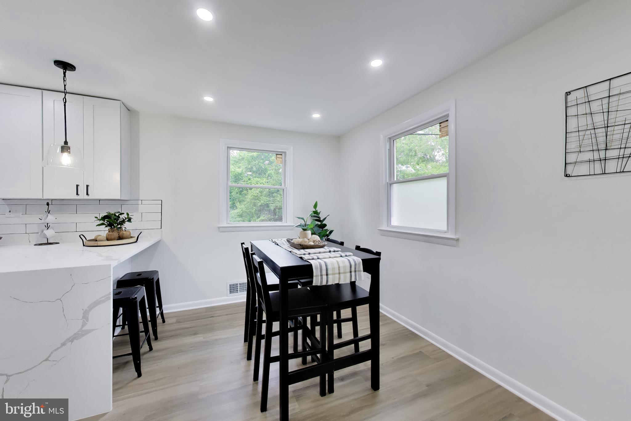CRESTVIEW MANOR - Residential