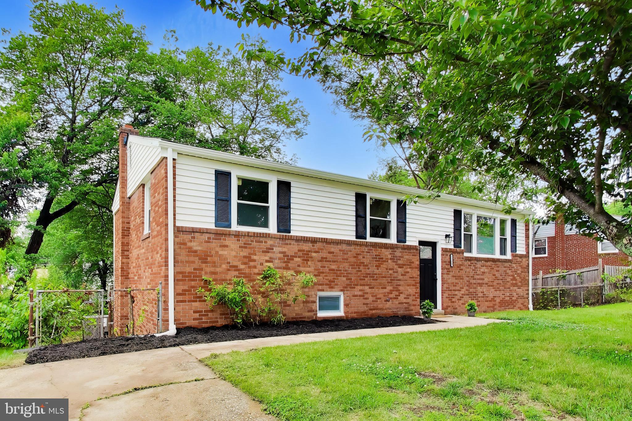 CRESTVIEW MANOR - Residential