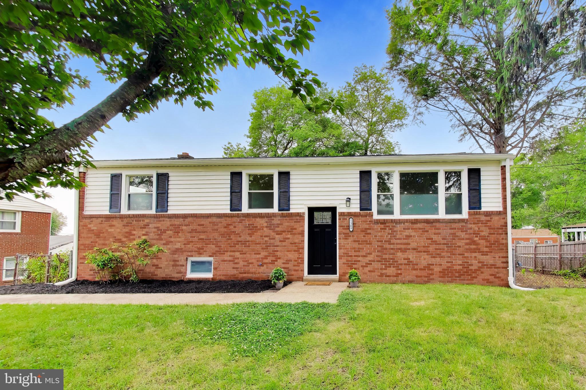 CRESTVIEW MANOR - Residential