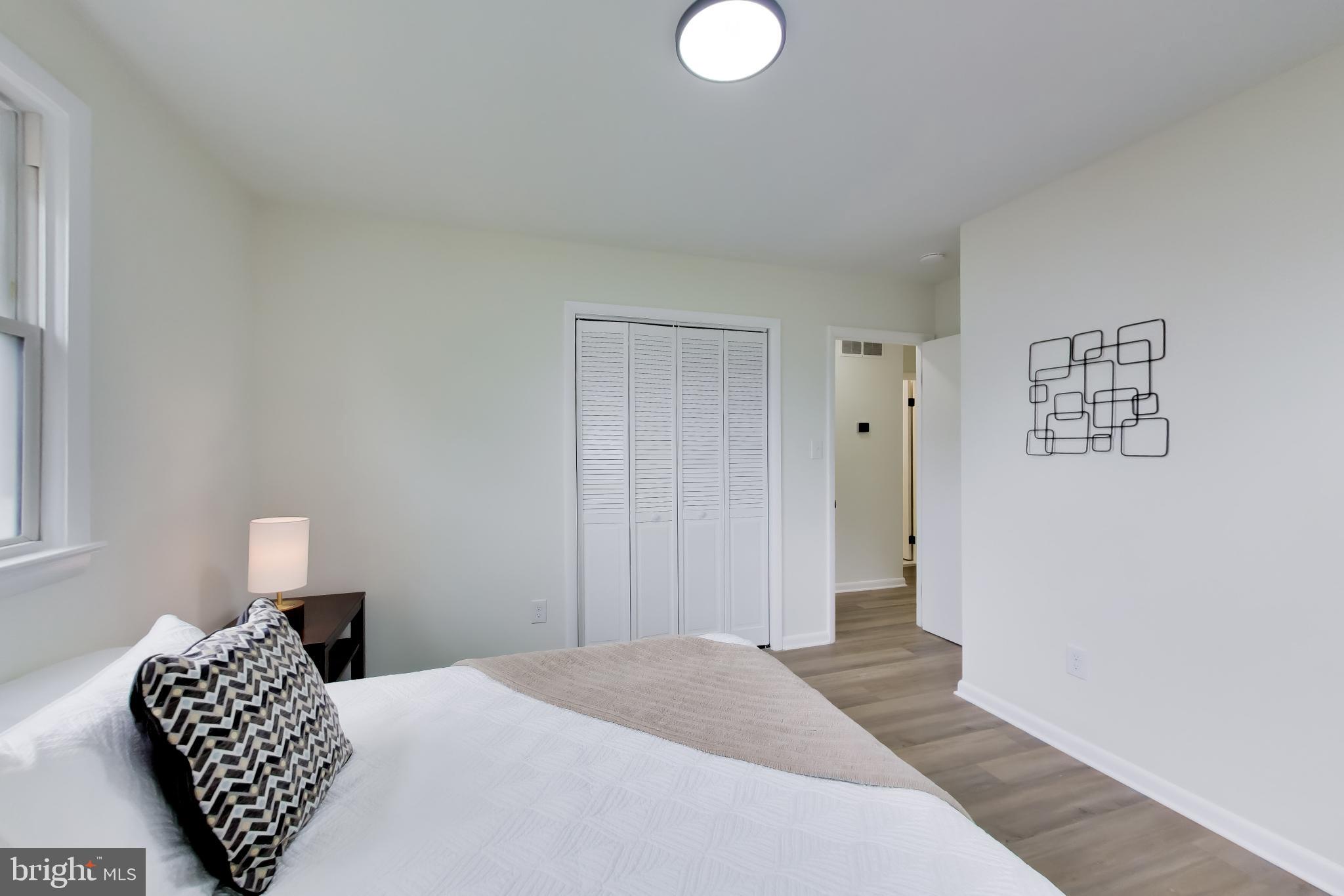 CRESTVIEW MANOR - Residential