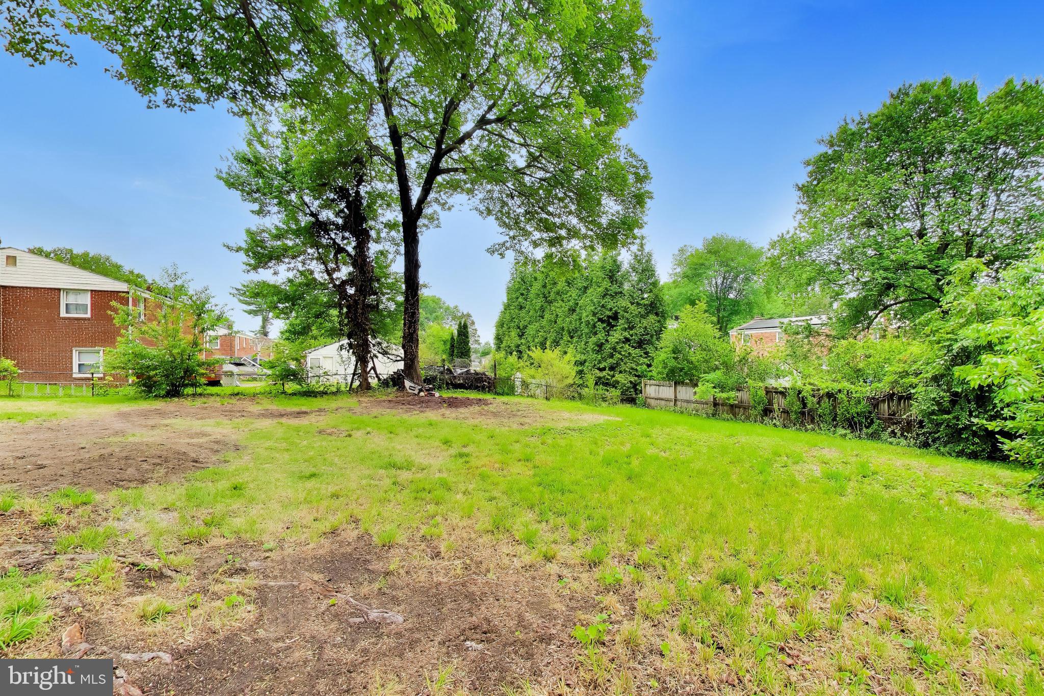 CRESTVIEW MANOR - Residential