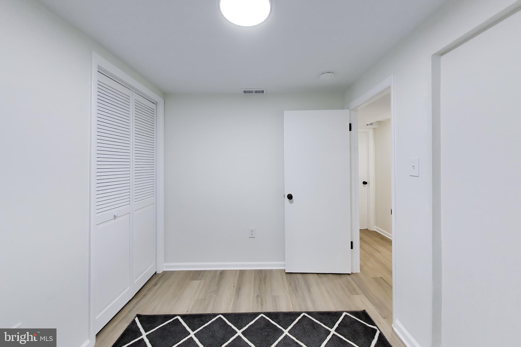 CRESTVIEW MANOR - Residential