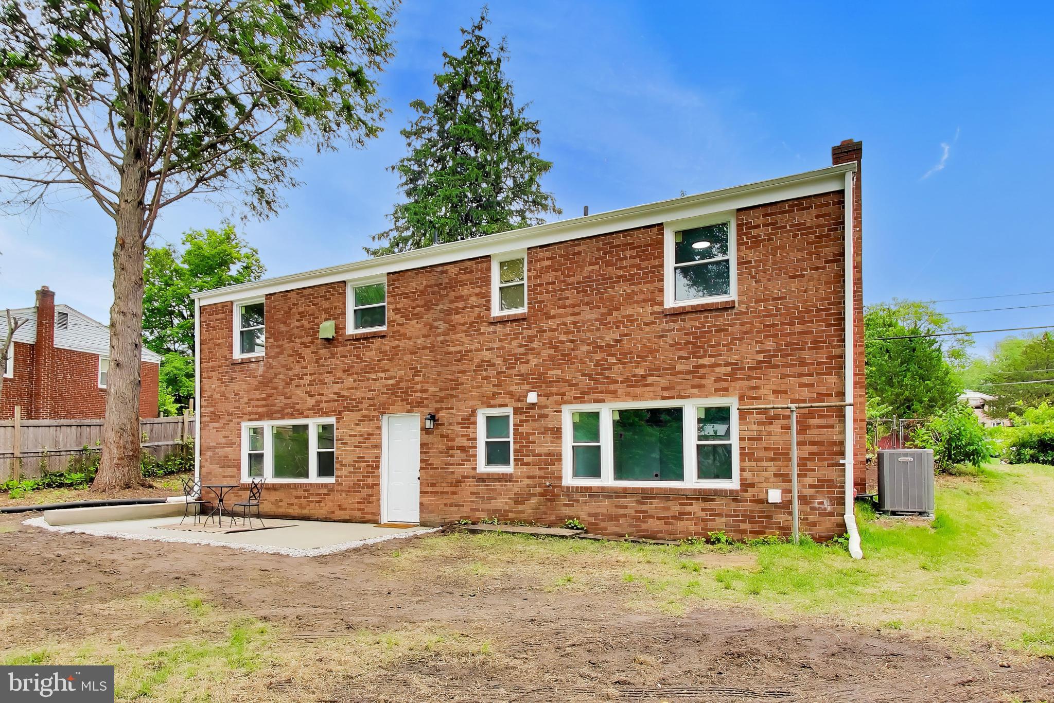 CRESTVIEW MANOR - Residential