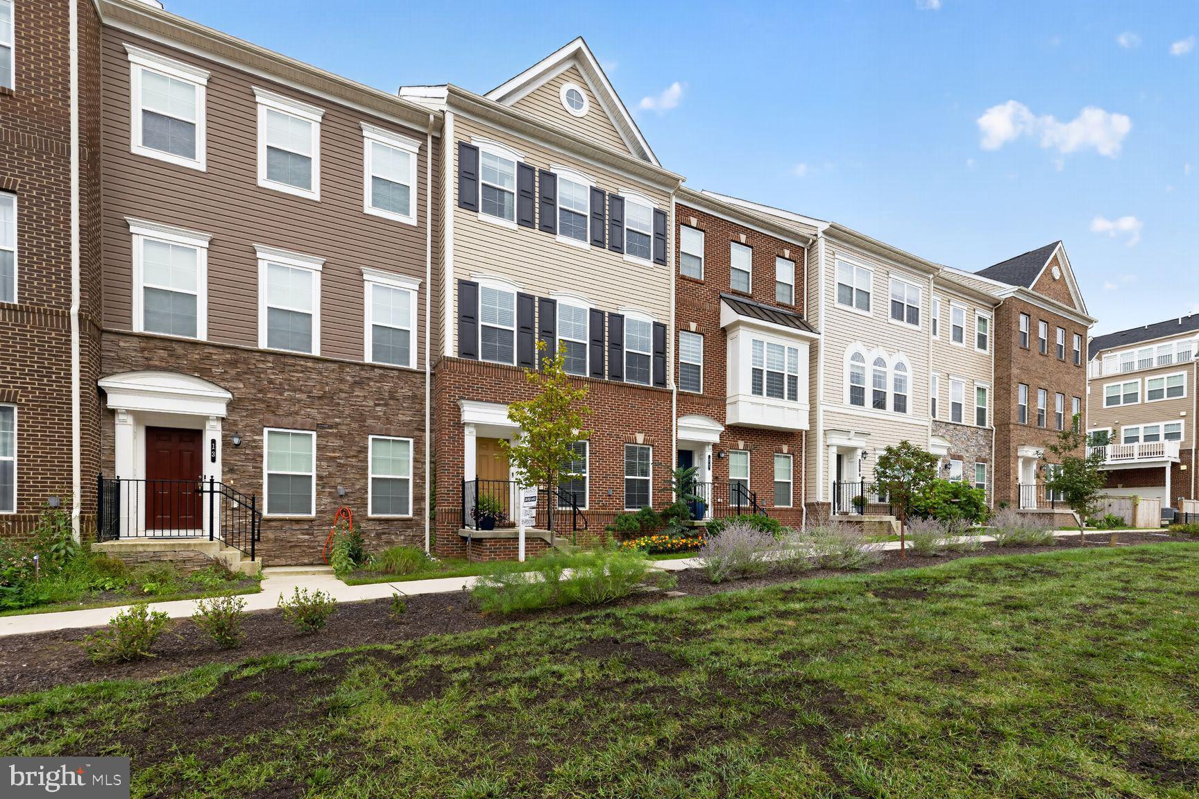 17 GREEN DOME PLACE