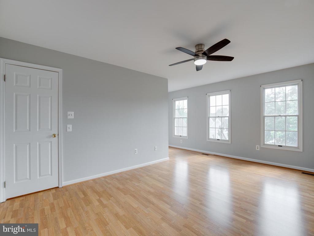 POTOMAC RIDGE - Residential