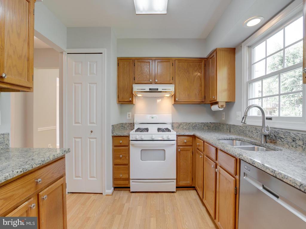 POTOMAC RIDGE - Residential