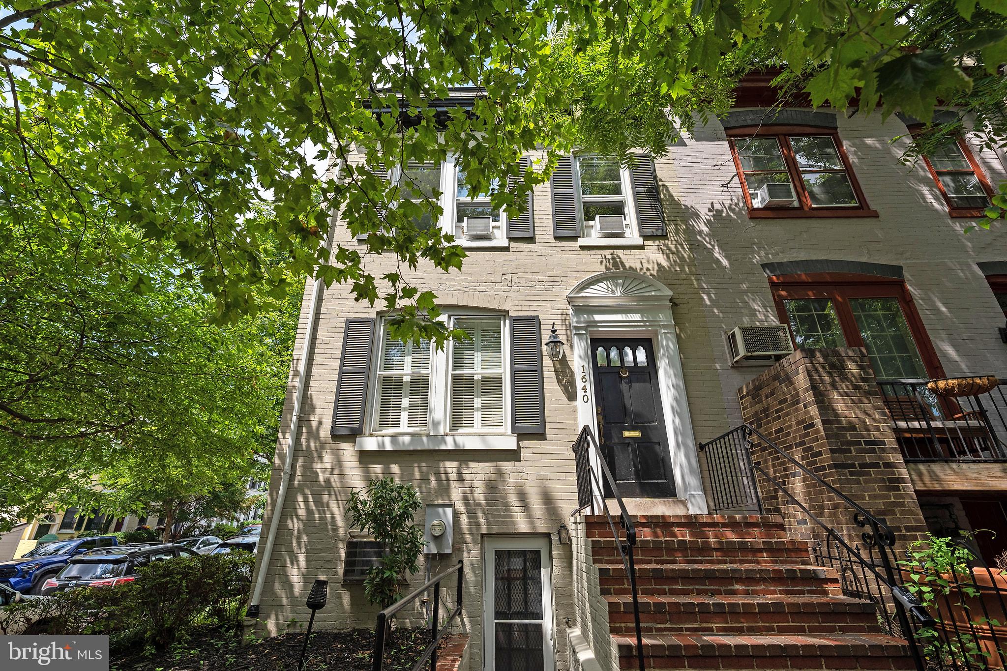 1640 33RD STREET NW