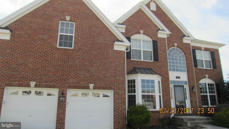 Big house great views.  HOA includes beautiful Club House with pool and tennis courts. Propane gas furnace on main level and basement with electric heat pump on bedroom level.  Seller to provide up to $500 for Home Warranty for Owner Occupants; Restrictions Apply. Freddie Mac First Look Initiative ends 05/30/2017 for Owner Occupant.