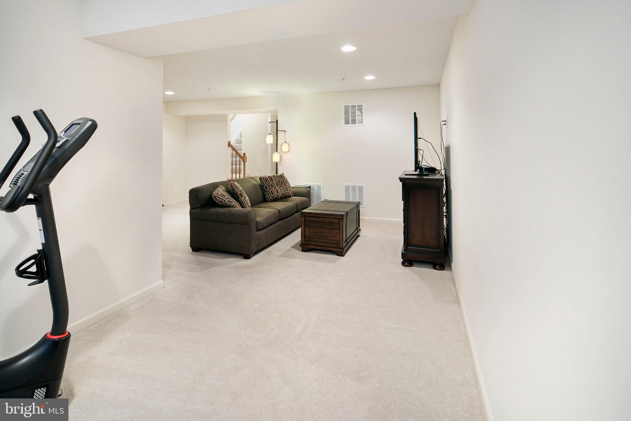 WORMANS MILL - Residential