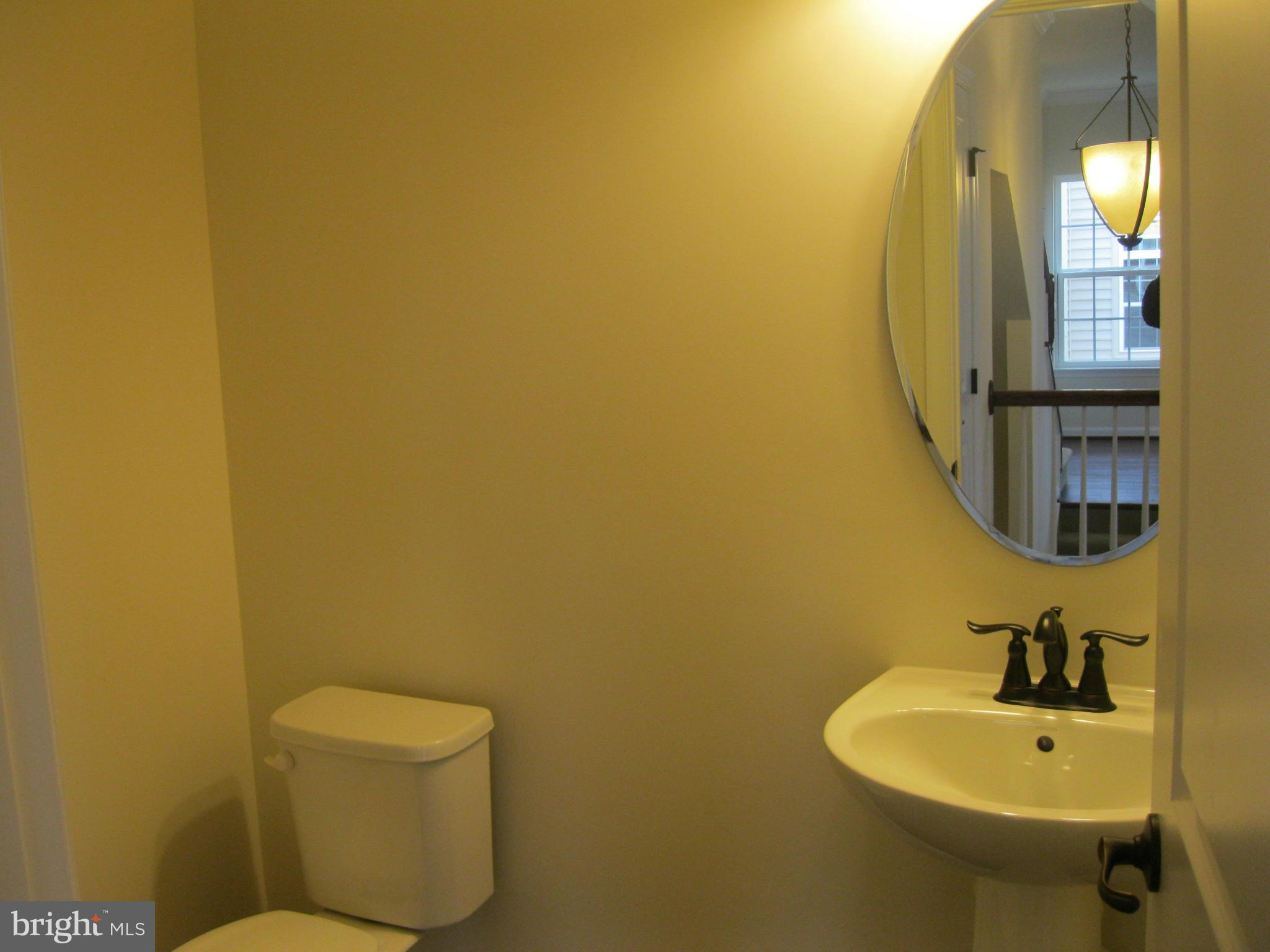 HEATHCOTE COMMONS - Residential Lease