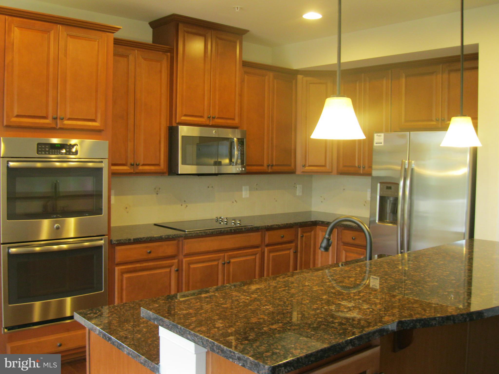 HEATHCOTE COMMONS - Residential Lease