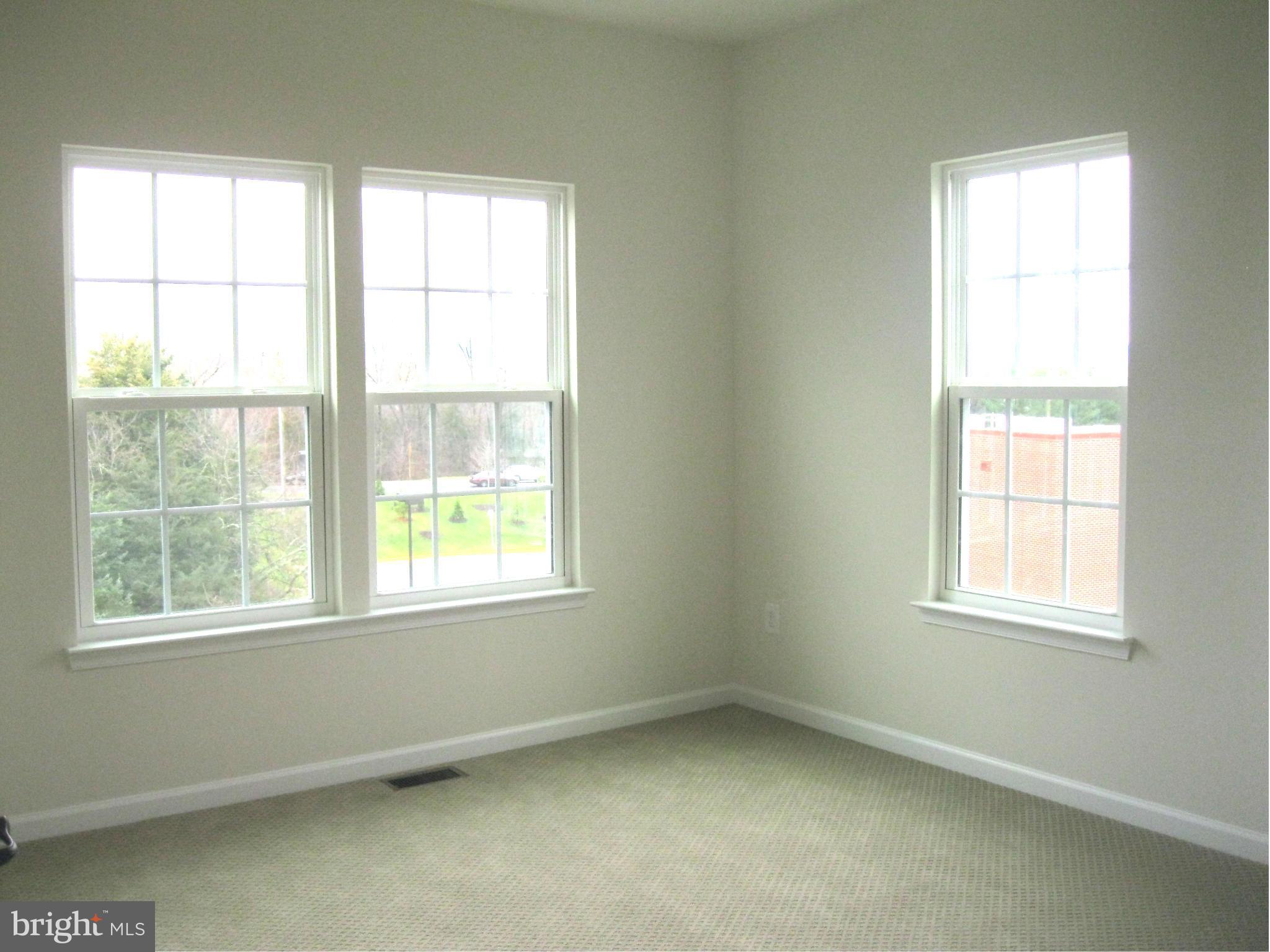 HEATHCOTE COMMONS - Residential Lease