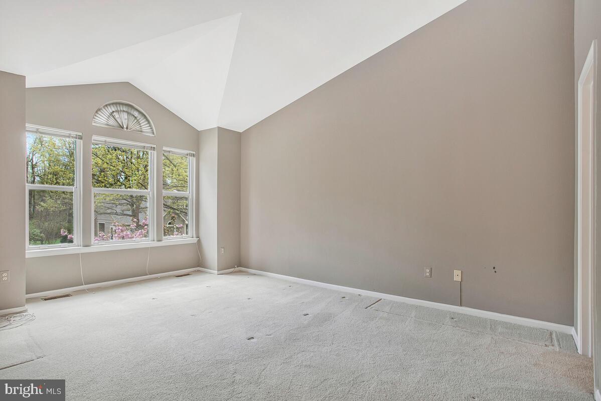 HUNT MEADOW - Residential