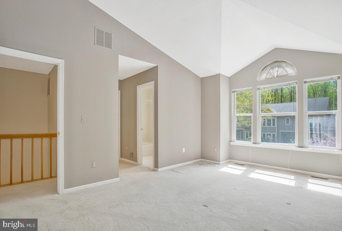 HUNT MEADOW - Residential