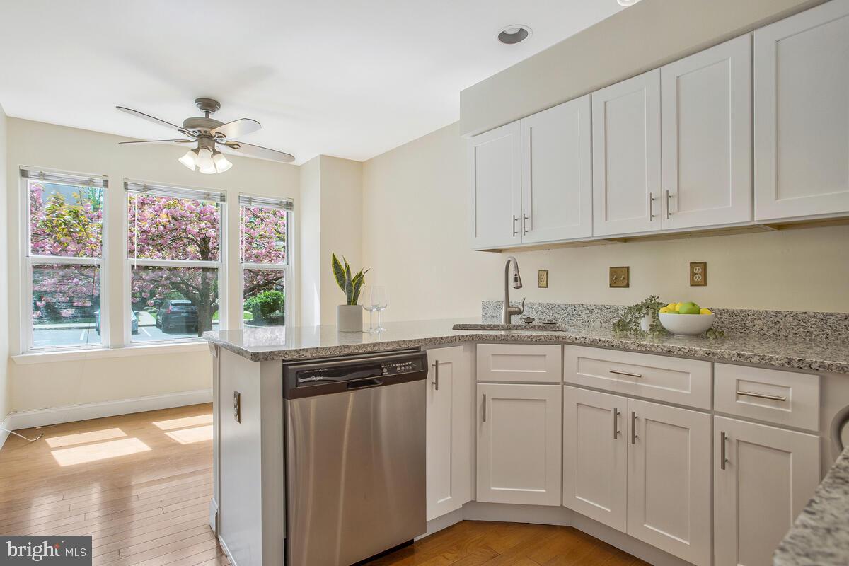 HUNT MEADOW - Residential