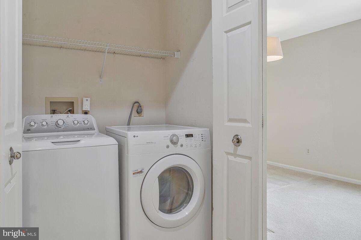 HUNT MEADOW - Residential