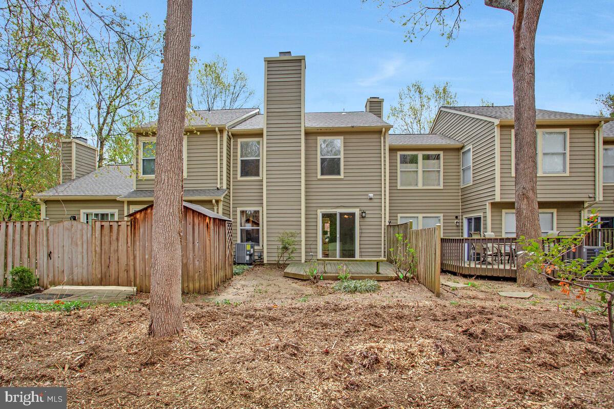 HUNT MEADOW - Residential