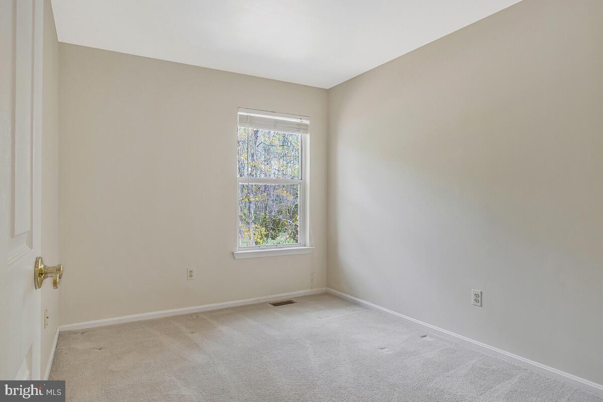 HUNT MEADOW - Residential