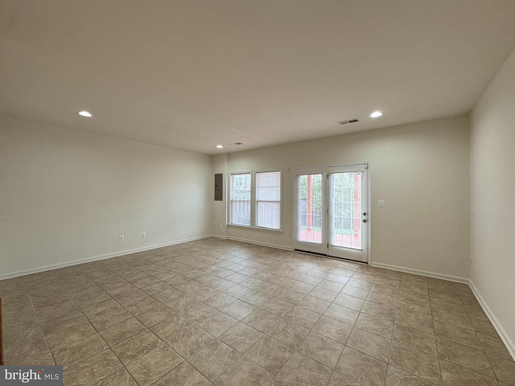 STONE RIDGE SOUTH - Residential Lease