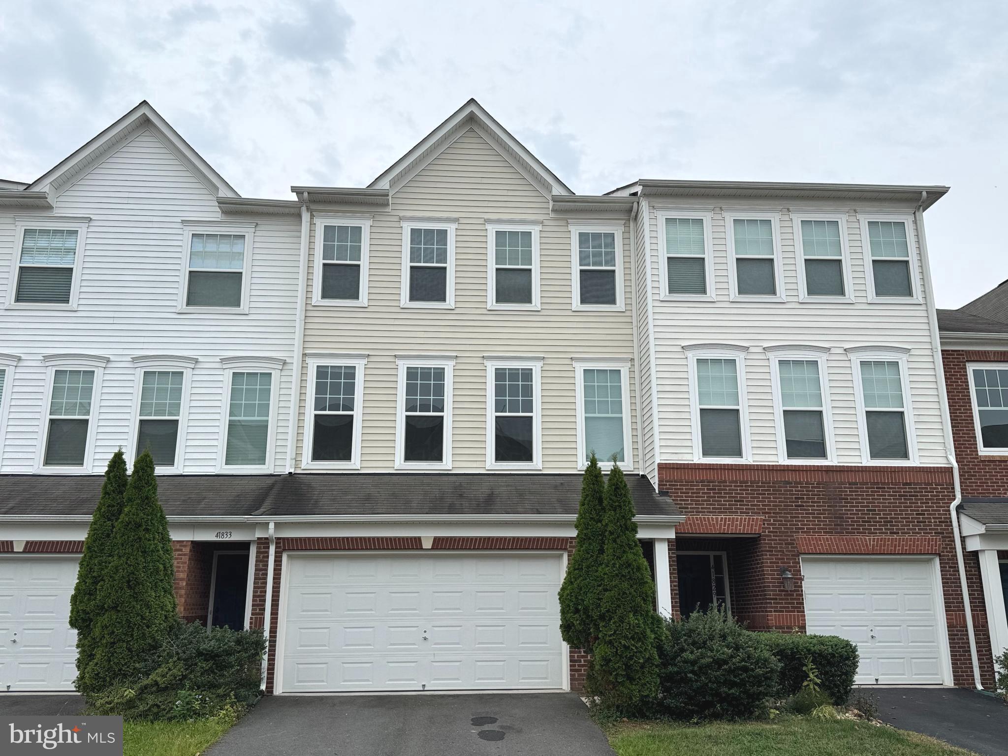 STONE RIDGE SOUTH - Residential Lease