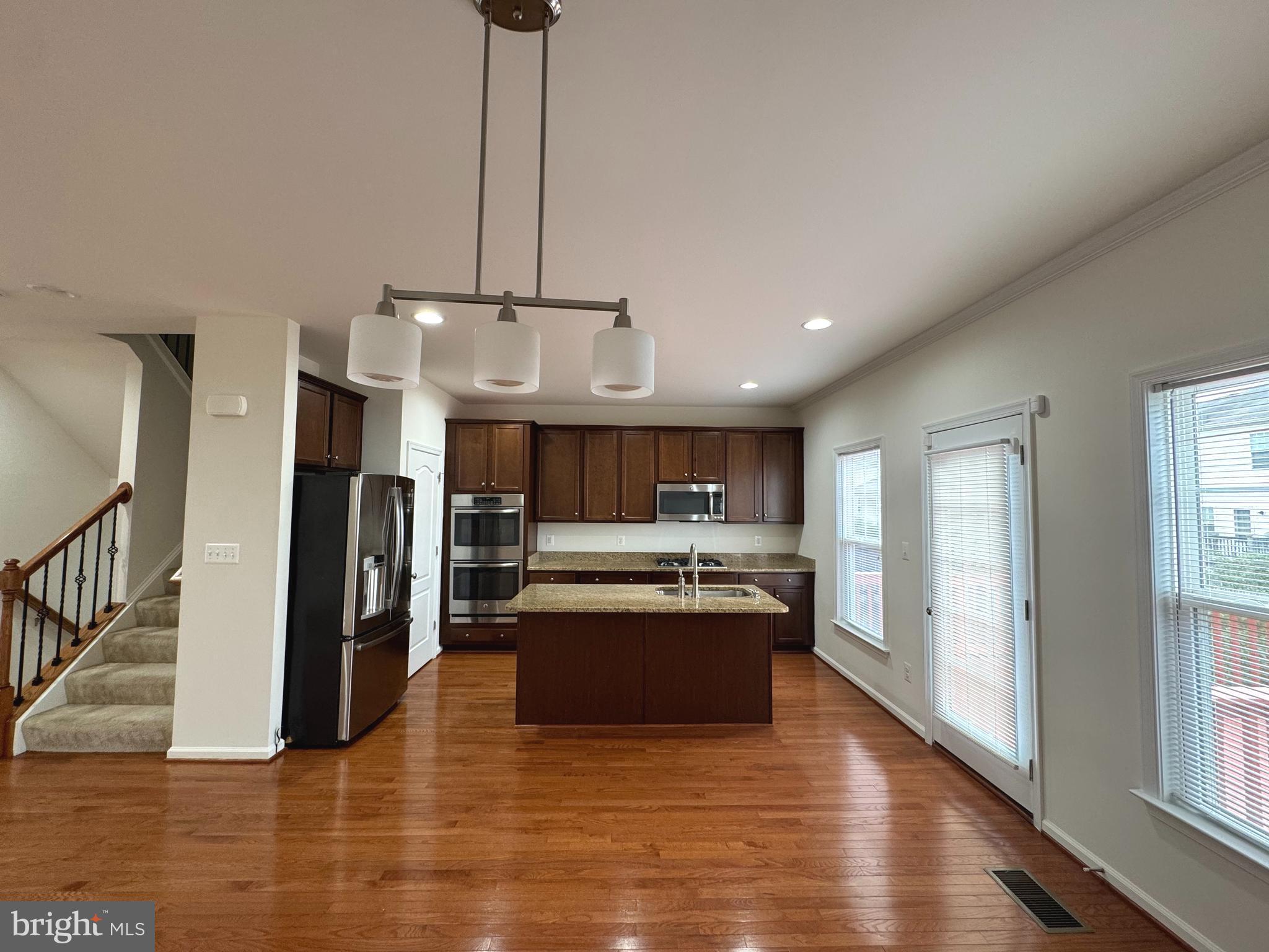 STONE RIDGE SOUTH - Residential Lease