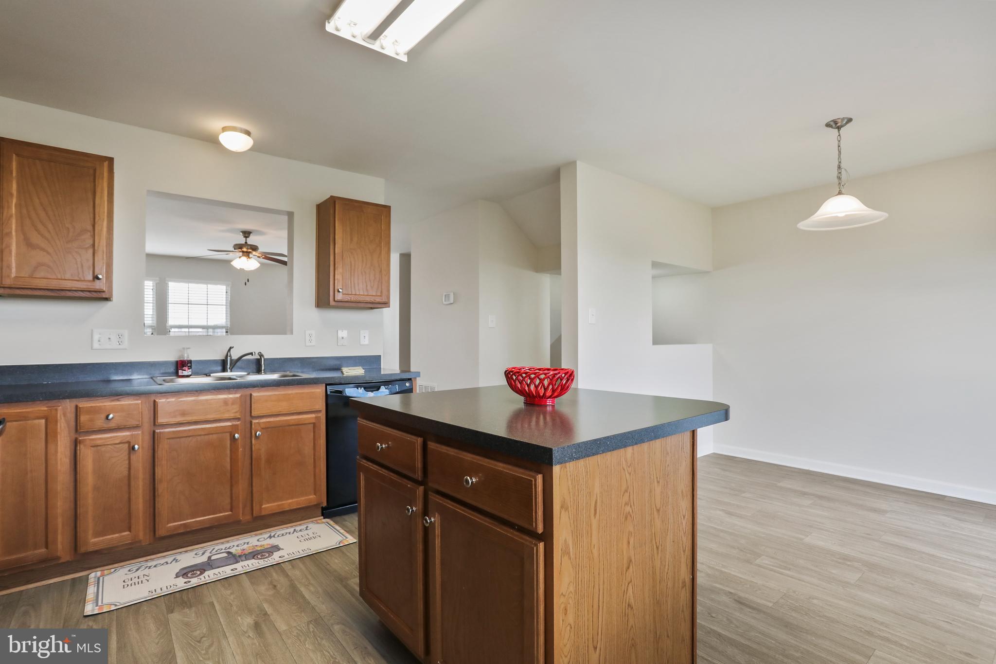 MANOR PARK - Residential