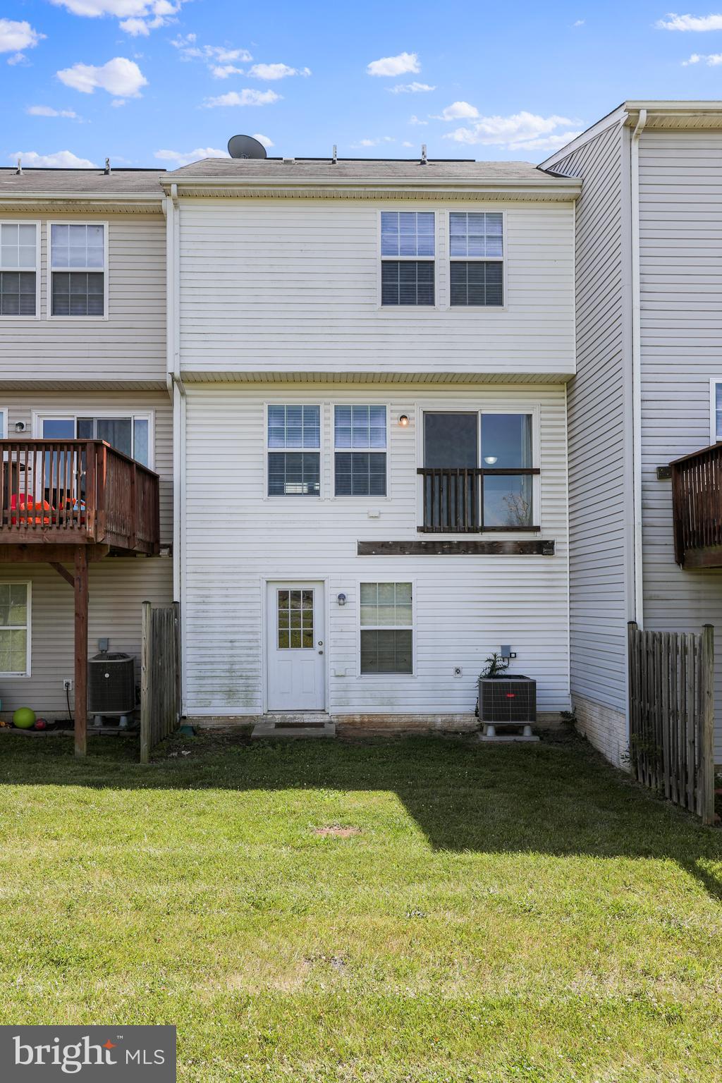 MANOR PARK - Residential