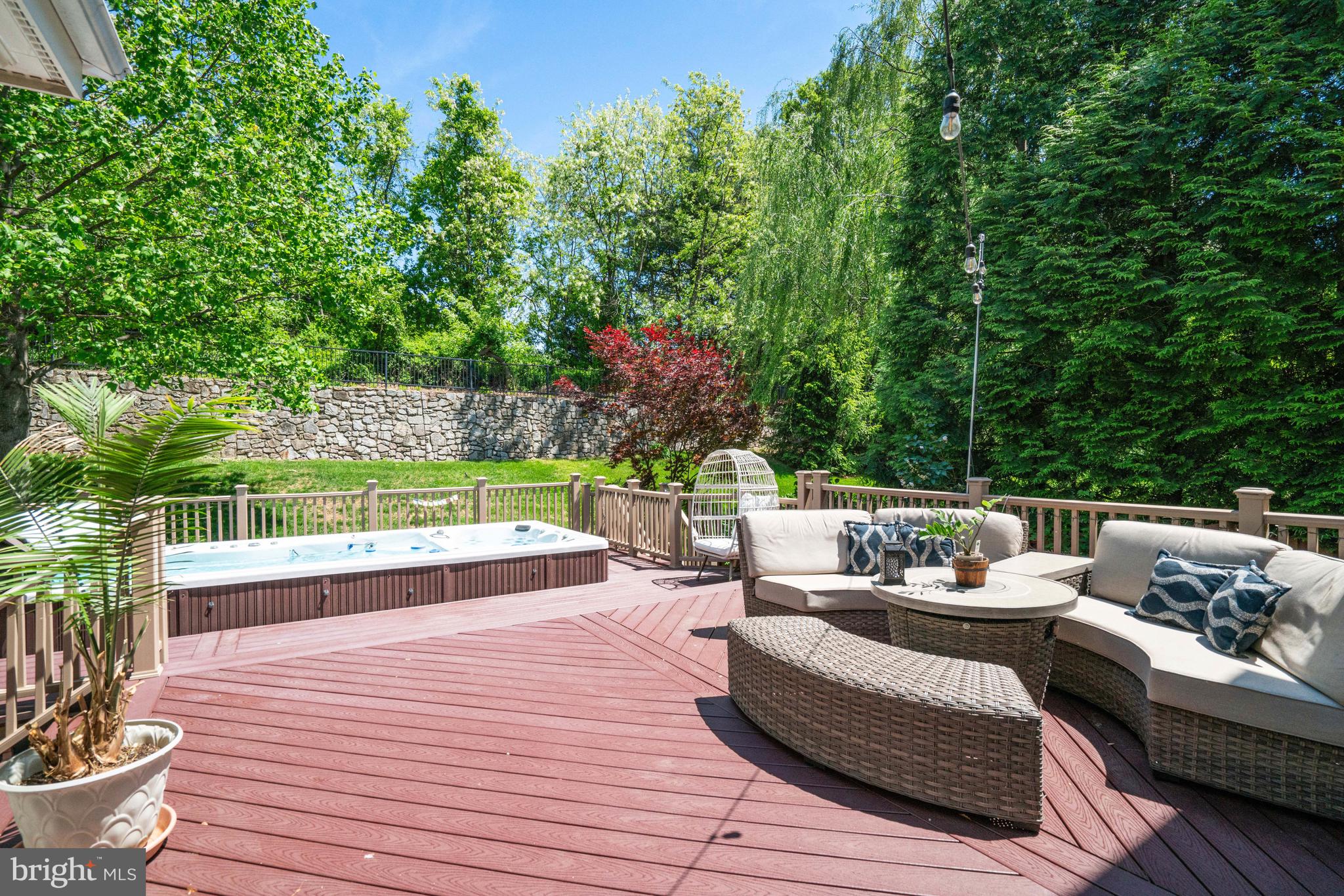 WINSTEAD MANOR - Residential