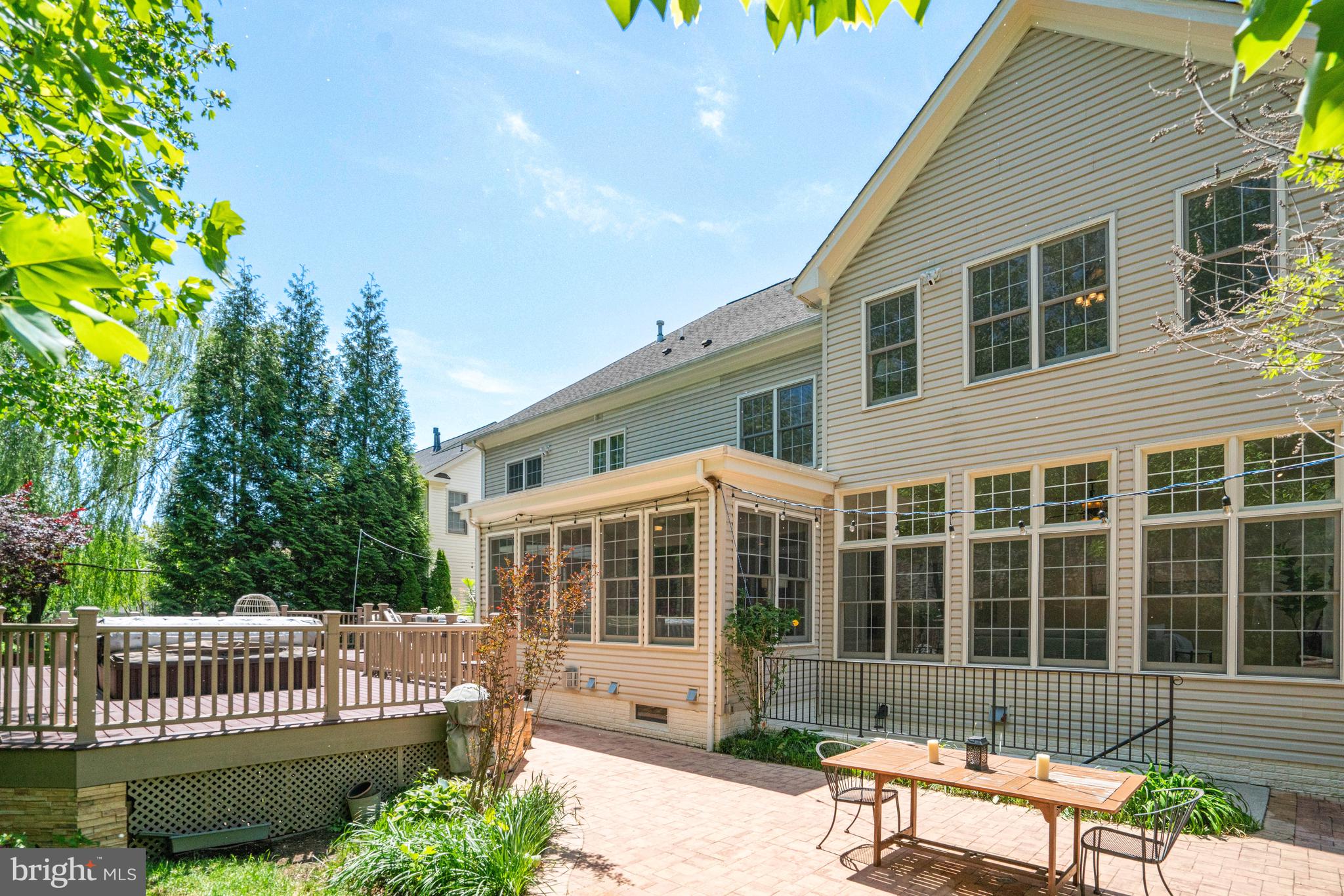 WINSTEAD MANOR - Residential