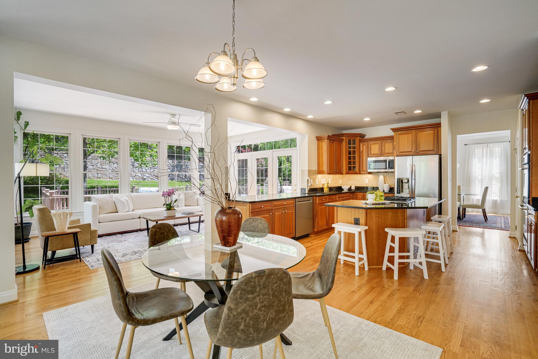 WINSTEAD MANOR - Residential