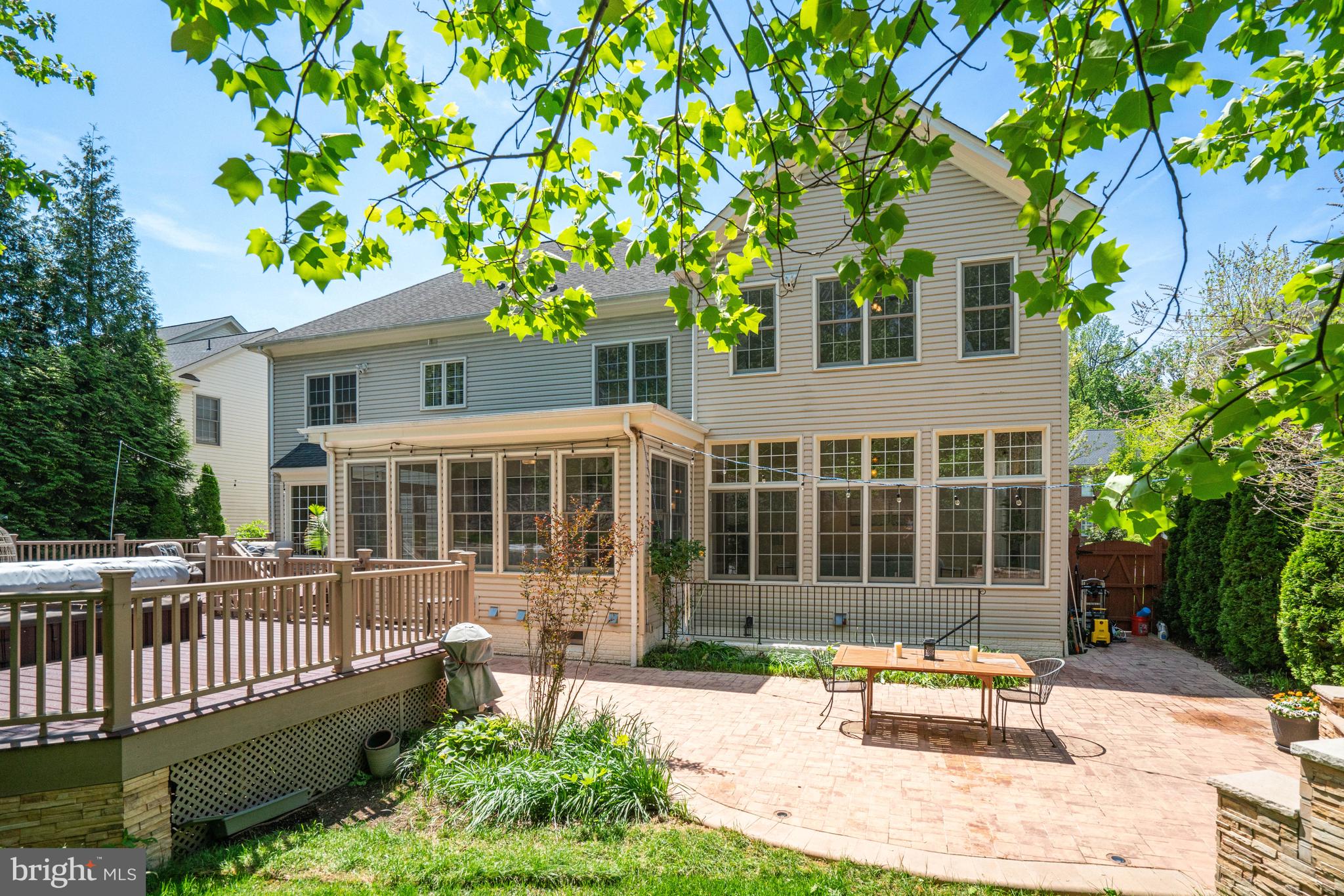 WINSTEAD MANOR - Residential