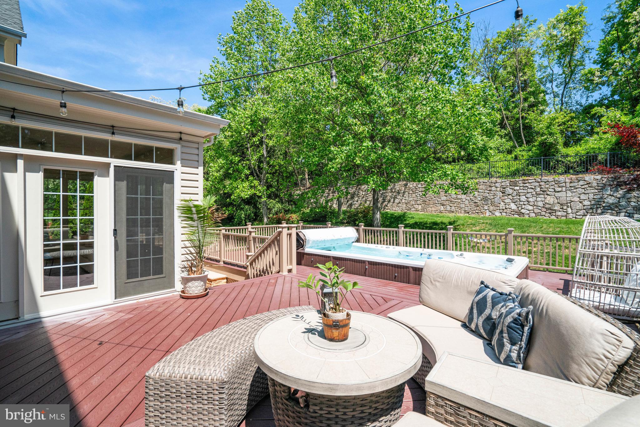 WINSTEAD MANOR - Residential