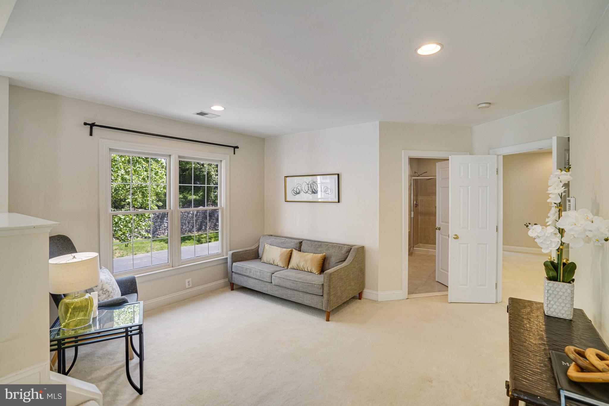 WINSTEAD MANOR - Residential