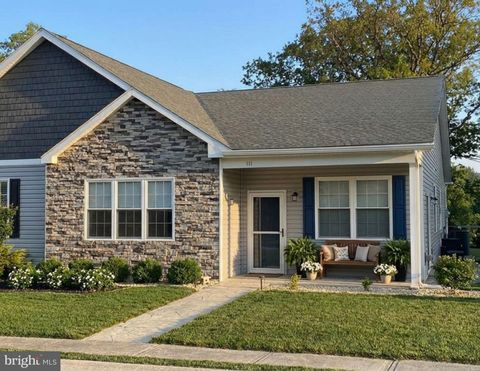 111 CANDLEWICK COURT FROSTBURG MD 21532