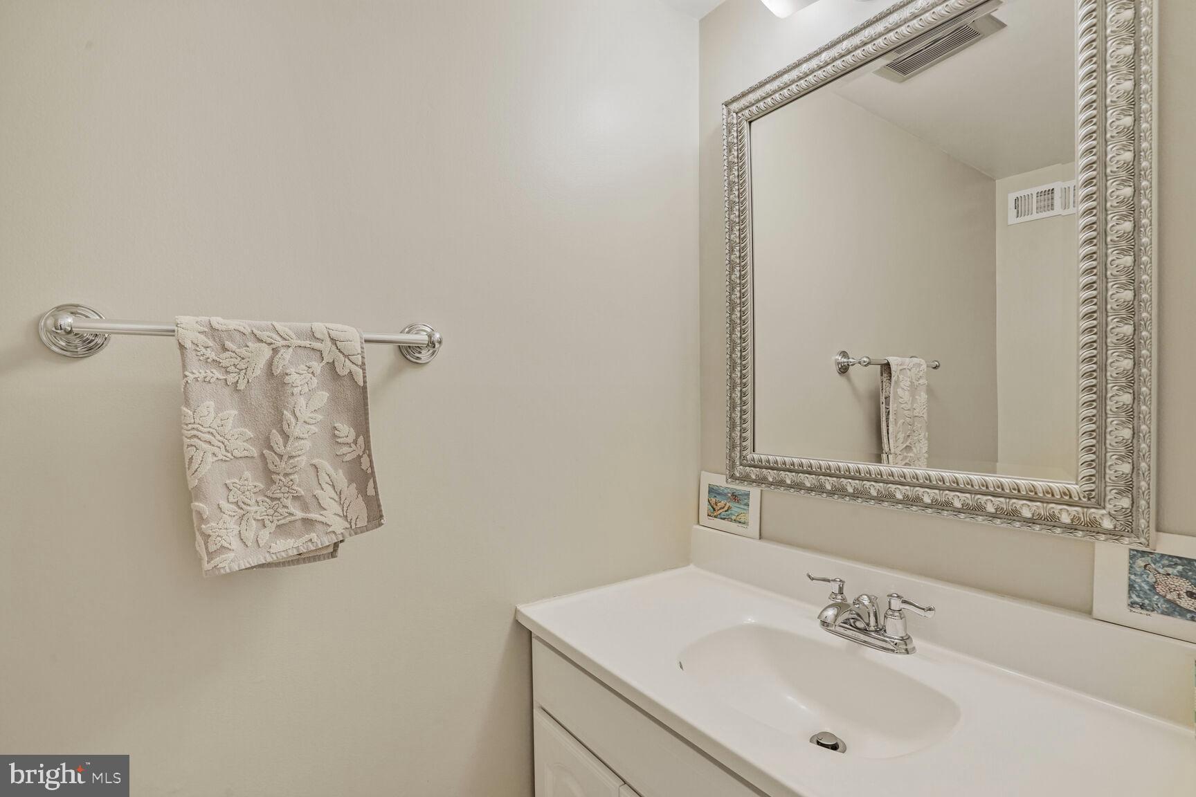 STONELEIGH - Residential